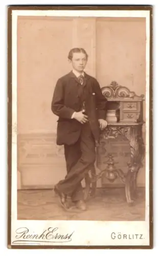 Fotografie Reinhold Ernst, Görlitz, Moltke-Strasse 11a, Porträt eines jungen Mannes