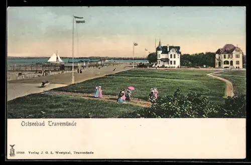 AK Travemünde, Strandpromenade und Villengebäude, Panorama