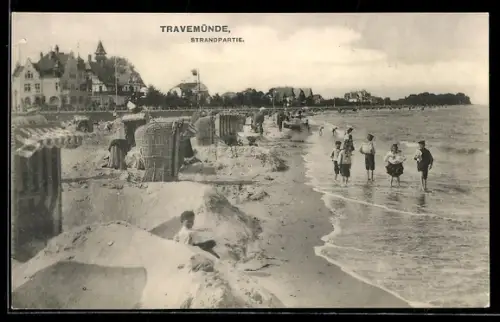 AK Travemünde, Strandpartie, Strandkörbe, Kindergruppe, Küstenpanorama