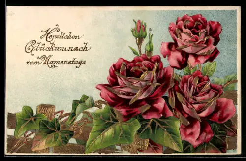 Präge-AK Rosen mit Efeublätterm an einem Zaun, Namenstag