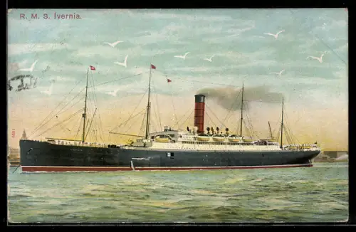 AK Passagierschiff R.M.S. Ivernia vor der Küste vor Anker liegend