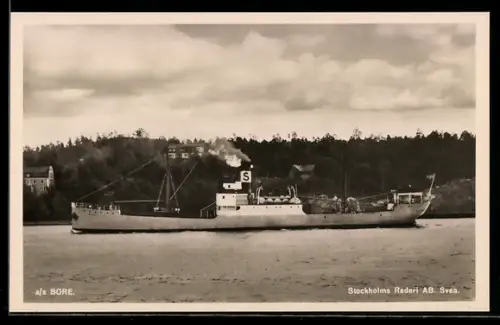 AK Schwedisches Handelsschiff S.S. Bore der Stockholms Rederi A.B. Svea vor der Küste