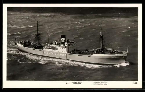 AK Handelsschiff S.S. Belgion von 1946 der Hellenic Lines in voller Fahrt