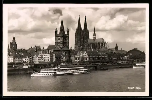 AK Raddampfer Lohengrin am Rheinufer vor dem Kölner Dom