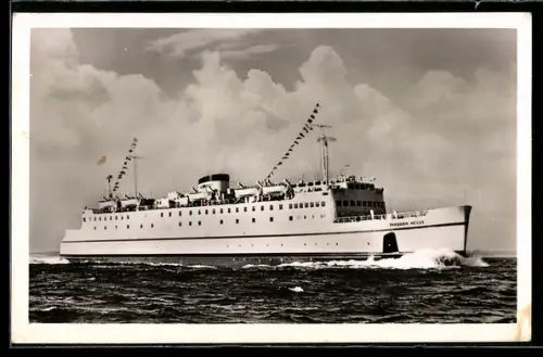 AK Hochsee-Fährschiff Theodor Heuss der Deutschen Bundesbahn auf hoher See