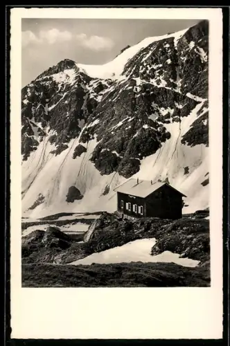 AK Badner-Hütte, Anblick der Hütte gegen die Hohe Achsel