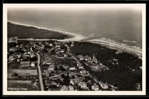 AK Deep, Ortsansicht vom Flugzeug aus mit Strand und Meer