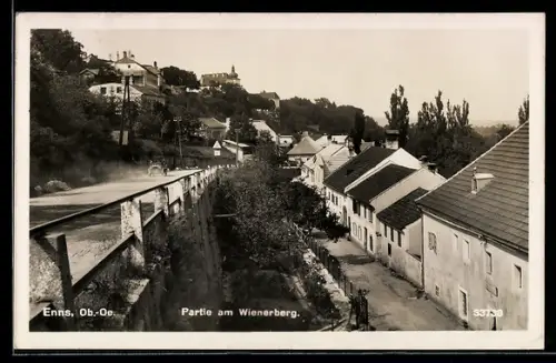 AK Enns /Ob.-Oe., Strassenpartie am Wienerberg, Ober- u. Unterstrasse