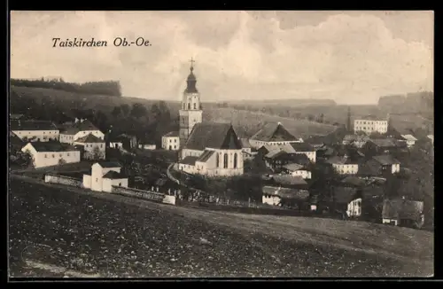 AK Taiskirchen /Ob.-Oe., Ortsansicht mit Kirche