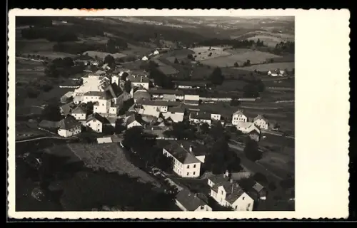 Foto-AK Traberg /O. Öst., Gesamtansicht aus der Vogelschau