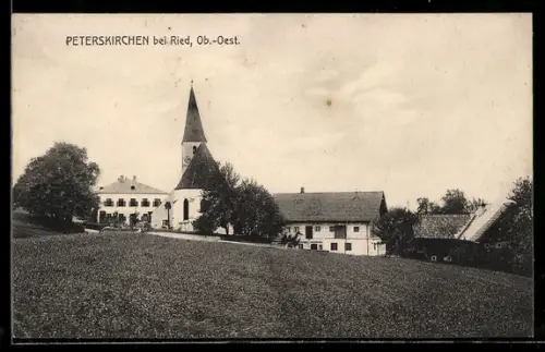 AK Peterskirchen bei Ried, Ortspanorama mit Kirche