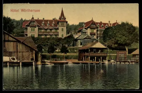 AK Klagenfurt am Wörthersee, Hotel Wörthersee mit Bootshäusern und Seepanorama