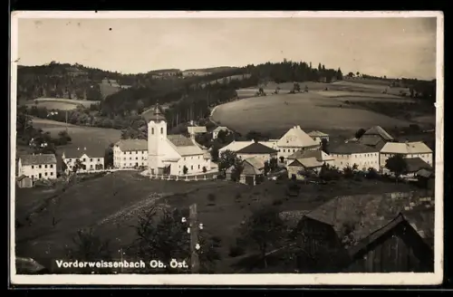 AK Vorderweissenbach /Ob. Öst., Panorama mit Kirche und Ort aus der Vogelschau