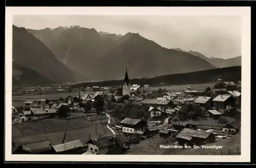 AK Neukirchen am Gr. Venediger, Teilansicht mit Kirche