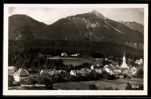 AK Hermagor /Kärnten, Panorama mit Kirche und Bergkulisse