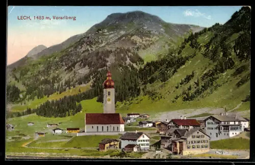 AK Lech, Ortsansicht mit Kirche in grüner Landschaft