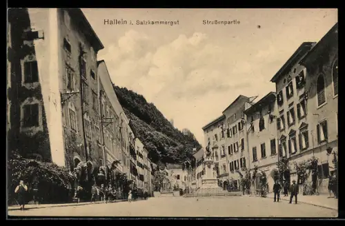 AK Hallein, Strassenpartie mit Denkmal