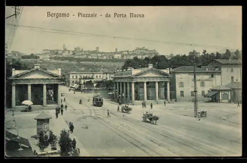 AK Bergamo, Piazzale da Porta Nuova, Strassenbahn