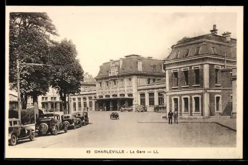AK Charleville, La Gare, Bahnhof