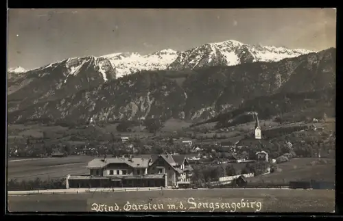 AK Windischgarsten, Totalansicht mit Bahnhof und Bergpanorama