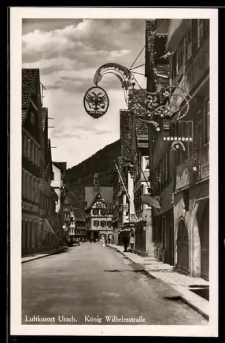 AK Bad Urach, König Wilhelmstrasse mit Gaststätte Karl Reich