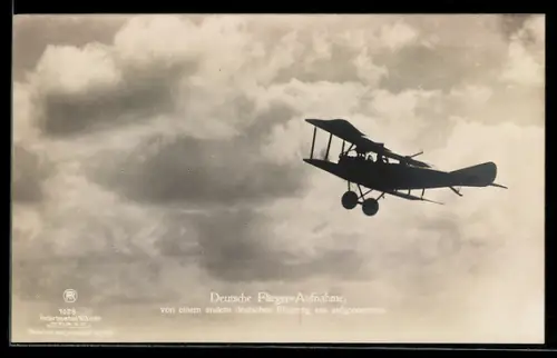 Foto-AK Sanke Nr. 1029: Deutsches Kampfflugzeug von einem anderen Flugzeug aus aufgenommen