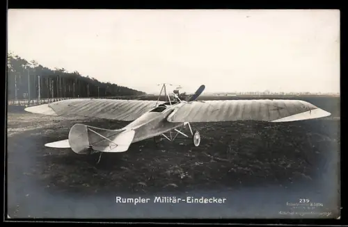 Foto-AK Sanke Nr. 239: Rumpler Militär-Eindecker auf Flugfeld, Flugzeug