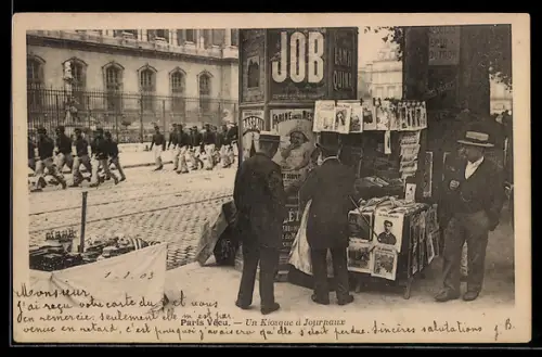 AK Paris, Un Kiosque à Journaux, Zeitungshändler auf der Strasse