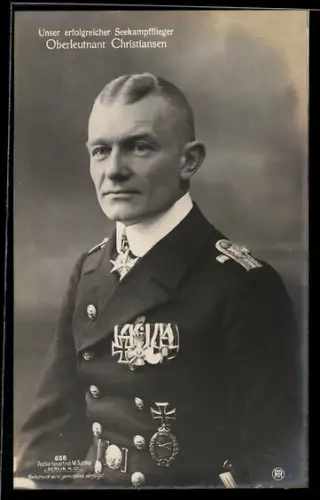 Foto-AK Sanke Nr. 608: Seekampfflieger Oberleutnant Friedrich Christiansen in Uniform