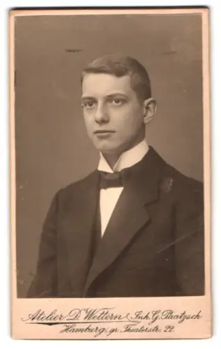 Fotografie D. Wettern, Hamburg, Theaterstr. 22, Porträt eines jungen Mannes
