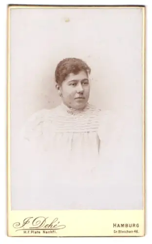 Fotografie J. Dehé, Hamburg, Gr. Bleichen 46, Porträt einer Dame