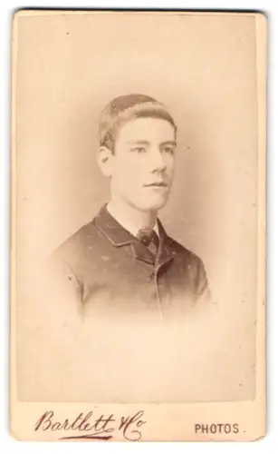 Fotografie Bartlett & Co, London, Battersea Park Rd 467, Porträt eines jungen Mannes