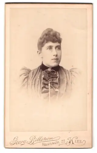 Fotografie Georg Billström, Kiel, Holstenstr. 22, Porträt einer Dame