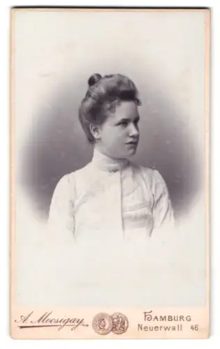 Fotografie A. Mocsigay, Hamburg, Neuerwall 46, Porträt einer jungen Frau
