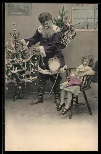 AK Weihnachtsmann schmückt den Weihnachtsbaum für ein schlafendes Kind