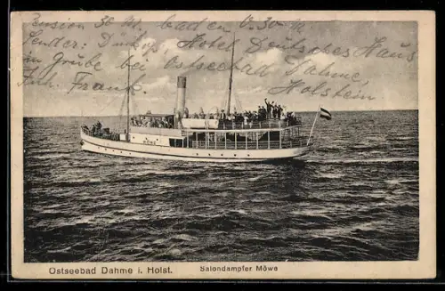 AK Passagierschiff Möwe mit Fahrgästen an Bord in Fahrt vor dem Ostseebad Dahme i. Holst.