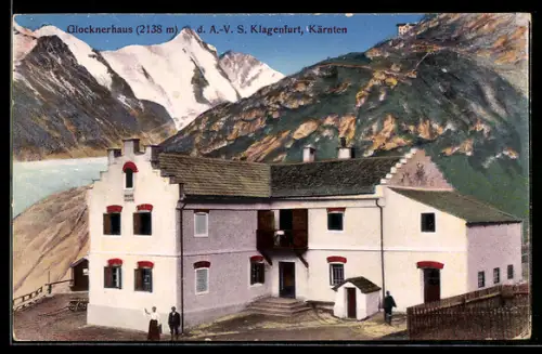 AK Glocknerhaus, vor der Berghütte der A. V. S. Klagenfurt zu Kärnten