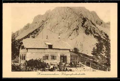AK Klagenfurterhütte /Karawanken, Berghütte mit Besuchern