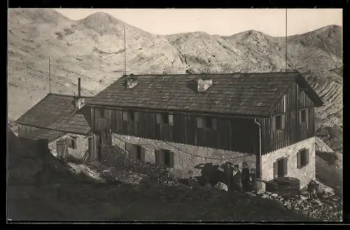 AK Simonyhütte, Blick auf die Berghütte