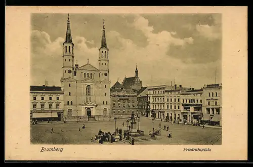 AK Bromberg, Partie am Friedrichsplatz mit Kirche