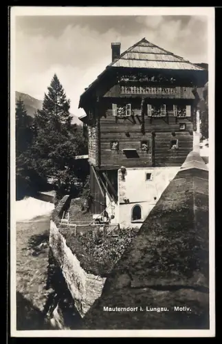 AK Mauterndorf i. Lungau, Holzbau über Fluss, mit Mauer