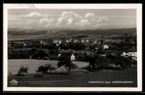 AK Pinkafeld /Bgld., Ortsansicht mit Jägerkaserne