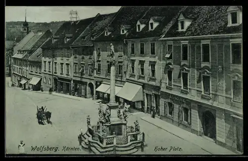 AK Wolfsberg /Kärnten, Hoher Platz mit Gasthaus und Denkmal