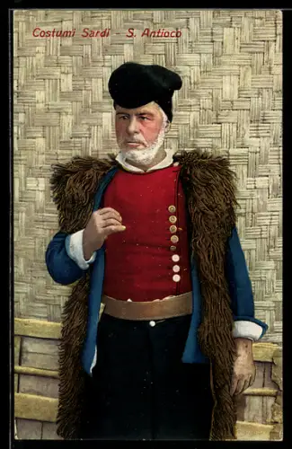 AK S. Antioco, Costumi Sardi tradizionali di un uomo con abito tipico e cappello nero