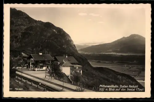 AK Hochzirl, Station der Mittenwaldbahn mit Blick auf das Inntal