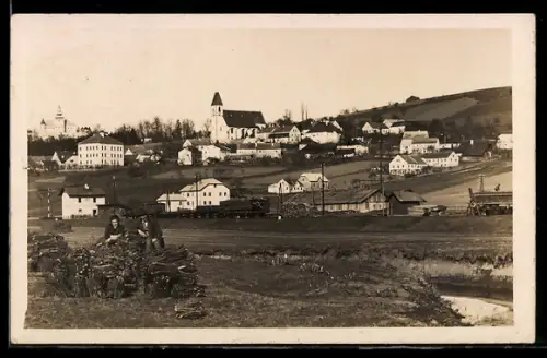 AK Kefermarkt, Blick auf die Ortschaft und den Bahnhof