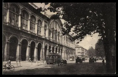 AK Torino, Stazione Porta Nuova con tram e biciclette in transito, Strassenbahn