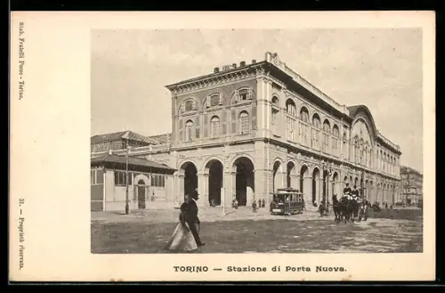 AK Torino, Stazione di Porta Nuova con carrozze e tram storici, Strassenbahn