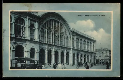 AK Torino, Stazione Porta Nuova con persone sul piazzale, Strassenbahn