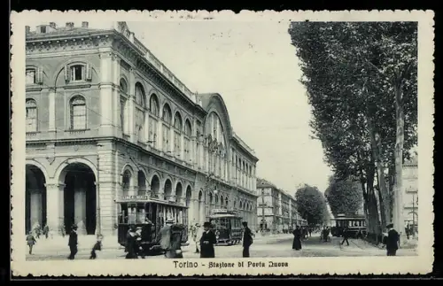 AK Torino, Stazione di Porta Nuova con tram e passanti, Strassenbahn